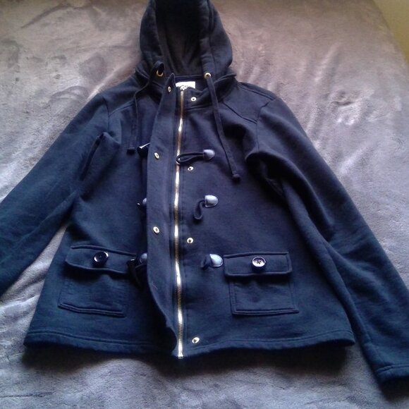 GUESS Black Sweatshirt / Hoodie Zipper Horn Toggle Buttons M - Picture 4 of 9